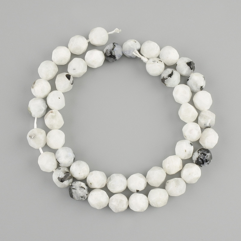 Adularia Beads Faceted 8 mm on Thread
