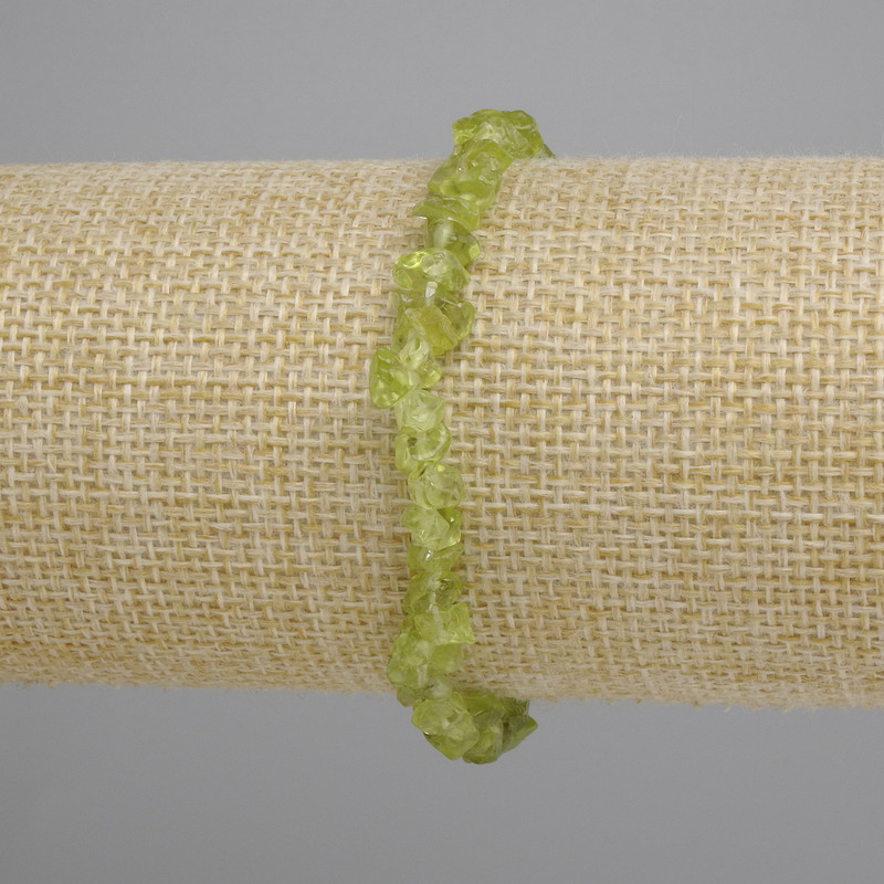 Chrysoprase chip bracelet, 6-7×2-4 mm chips, 18 cm length, stretch