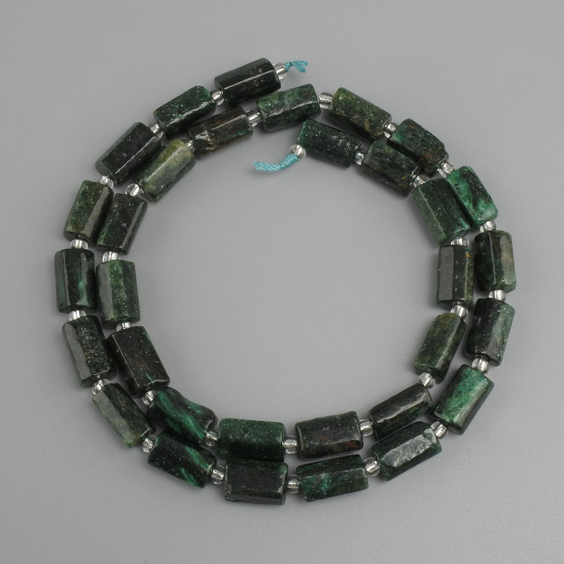 Beads Emerald faceted, diameter 10, 5×5-6 mm +-, seed beads 3 mm +-, length 39 cm +-