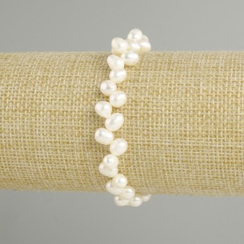 Bracelet with Freshwater Pearls, diameter 6–7×5 mm, length 18 cm, on elastic stretch base