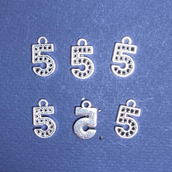 Pendant finding Digit Five, 18x10mm, packaging 20 g +/- 14 pcs