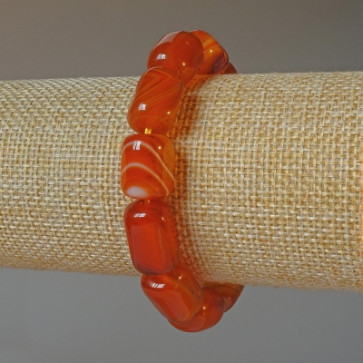 Браслет Агат помаранчевий натуральний камінь брусок, діаметр 11х15мм+-, довжина 18см+- (стрейч)