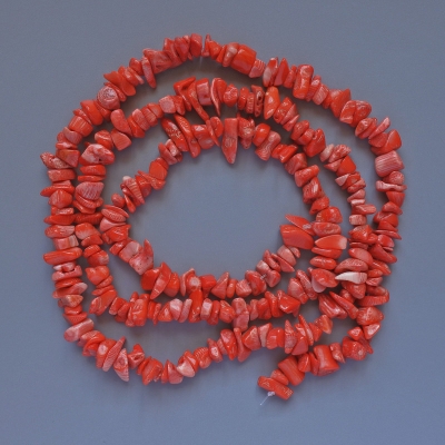 Намистини Корал морквяний натуральний крихта, діаметр 9х4мм+-, довжина 90см +- на волосіні