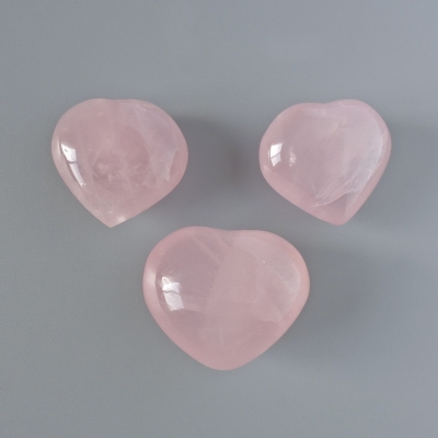 (за 100 г.)"Серце" Рожевий Кварц сувенірний натуральний камінь, діаметр асорті 40х36мм+- від 60г.
