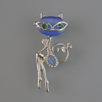 Брошка кулон Киця синє Котяче око, зелені та білі стрази, сріблястий метал 23х52мм