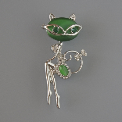 Брошка кулон Киця зелене Котяче око, зелені та білі стрази, сріблястий метал 23х52мм
