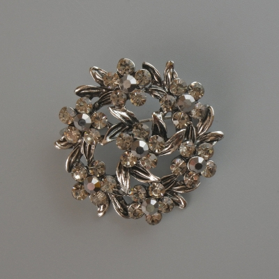 Брошка Квітка сірі стази, сріблястий метал 37х37мм