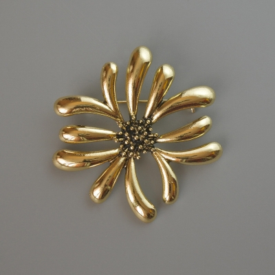 Брошка кулон Квітка золотистий метал 49х50мм