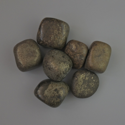 Сувенірний натуральний камінь Пірит галтівка, діаметр 22х17мм (+-) фасовка 100гр