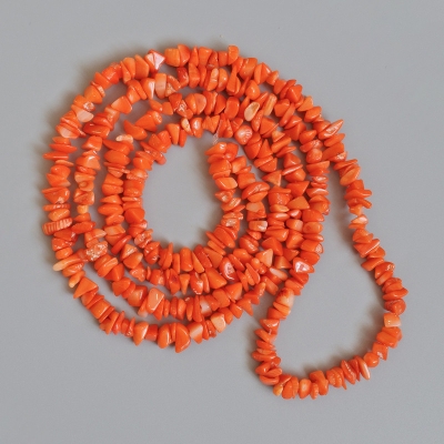 Намистини Корал помаранчевий натуральний крихта, діаметр 6х3мм + -, довжина 88см + - на волосіні