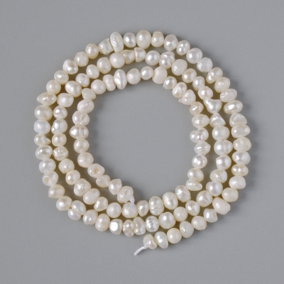 Намистини Річкові перли, діаметр 4х3,5мм+-, довжина 35см+- на нитці