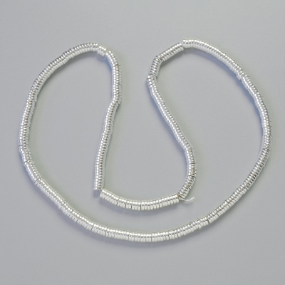 Намистини вставки Гематит ронделі колір біле срібло, діаметр 4х1мм+-, довжина 42см+- на нитці