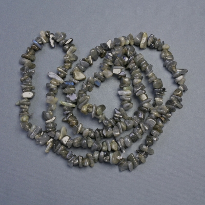 Намистини натуральний камінь Лабрадор крихта на волосіні, діаметр 14х5-7х5мм+-, довжина 80см+-