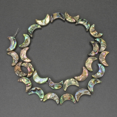 Намистини Халіотіс місяць, діаметр 15мм+-, довжина 39см+- на волосіні