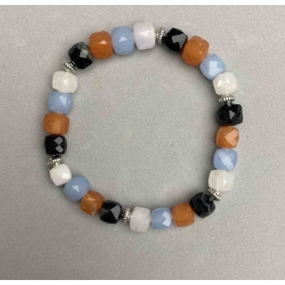 Браслет Асорті гранований кубик, діаметр 7х7мм+-, довжина 18мм+- стрейч