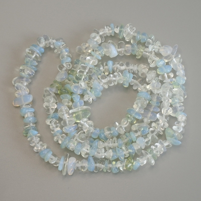 Намистини Місячний камінь крихта, діаметр 8-10х3-4мм+-, довжина 78см+- на волосіні