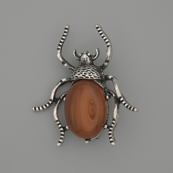 Брошка кулон Жук Сердолік 44х37мм+- сріблястий метал