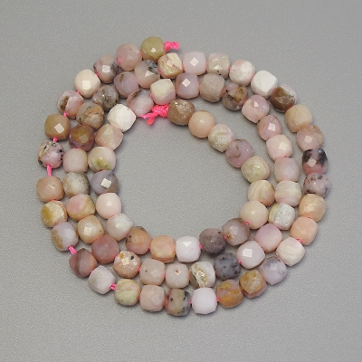 Намистини Опал гранований кубик, діаметр 5х5мм+-, довжина 39см+- на нитці