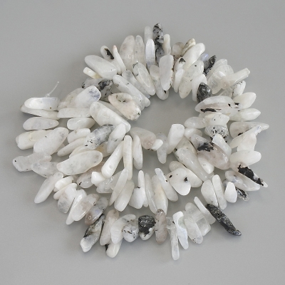 Намистини Адуляр крихта, діаметр 12-15х3-5мм+- на волосіні, довжина 39см+ Намистини Адуляр крихта, діаметр 12-15х3-5мм+- на волосіні, довжина 39см+