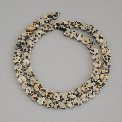 Намистини Яшма Далматин серце, діаметр 6х6х2мм+- на нитці, довжина 39см+