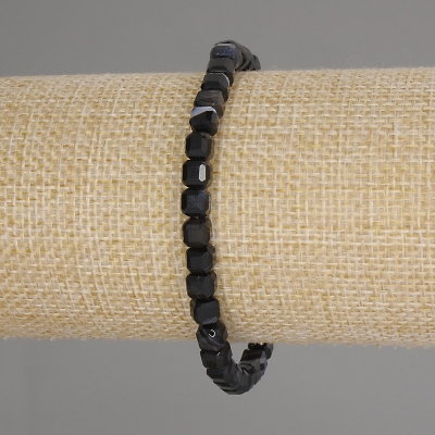 Браслет Агат гранований кубик, діаметр 5х5мм+-, довжина 18см +- стрейч