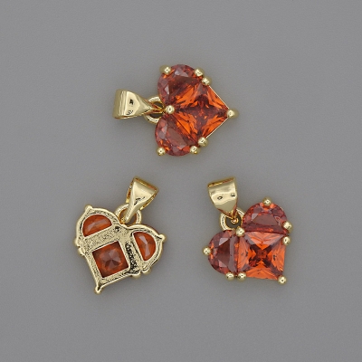 Кулон Серце червоні кристали 12х12мм+-, довжина 17мм+- золотистий метал