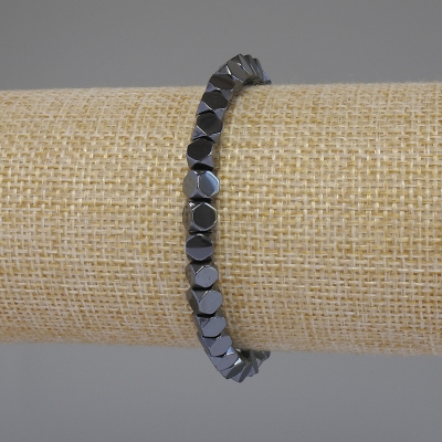 Браслет Гематит гранований кубик, діаметр 5х5мм+-, довжина 18см стрейч