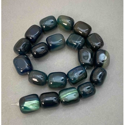 Намистини Агат брусок, діаметр 17-19х15-17мм+- на волосіні, довжина 38см+