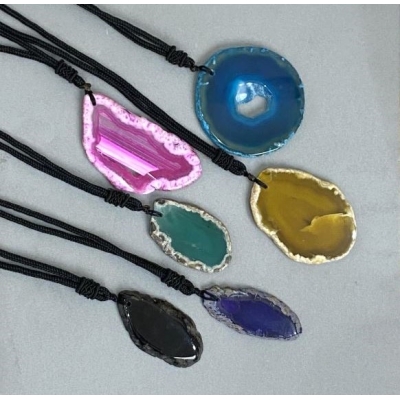 Кулон Агат Зріз необроблений асорті розміри 37х55мм+- на шнурку, довжина 70см+