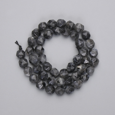 Намистини Лаврикіт багатогранники, діаметр 8х7мм+-на нитці, довжина 37см+