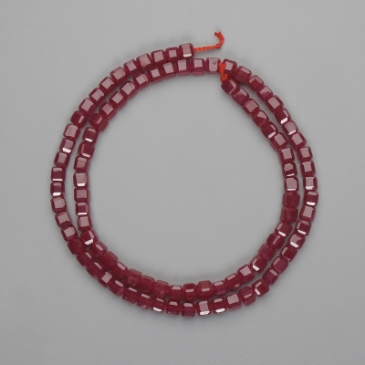 Намистини Турмалін гранований кубик 4х4мм+-, довжина 38см+- на нитці Намистини Турмалін гранований кубик 4х4мм+-, довжина 38см+- на нитці