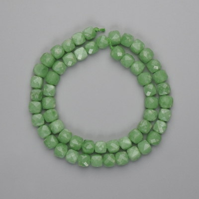 Намистини Хризоліт Олівін гранований кубик 7х7мм+-, довжина 39см+ Намистини Хризоліт Олівін гранований кубик 7х7мм+-, довжина 39см+