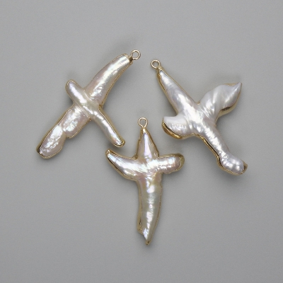 Кулон Перлина барочна з відтінком "бензин" ~40х35мм +- асорті розмір