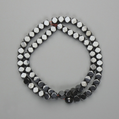 Намистини Гематит багатогранник 5, 5х5, 5мм+-, довжина 39см+