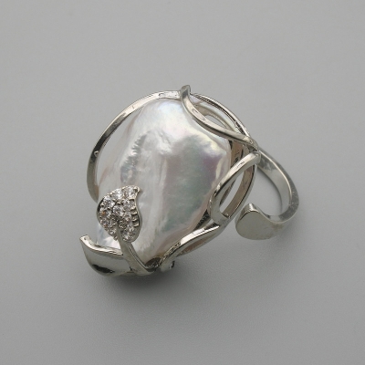 Каблучка барочна Перлина в сріблястій оправі асорті форма та розміри перлини ~, діаметр 23-25х18мм+- б/р