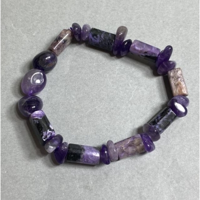 Браслет Аметист крихта 9-12х4-6мм+- Чароїт рубка 12х7мм+-, довжина 18см +- стрейч