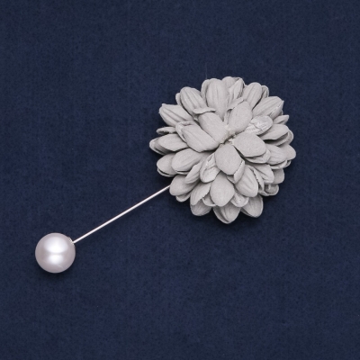 Брошка-булавка з квіткою з тканини "Хризантема", діаметр 4см, довжина 9см