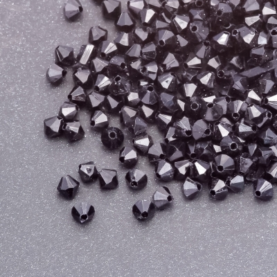 Фурнітура намистина чорна пластик біконус 4х4мм фас. 70гр. (+ -2500шт)