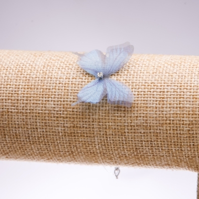 Браслет на невидимій силіконовій волосіні Метелик ( органза ) темно-блакитна, діаметр 33х27мм, довжина 16-20см