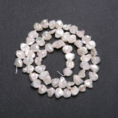 Намистини натурального барочного перлів на нитці з відливом "бензин" теплий відтінок, діаметр 8мм, довжина 40 см (+ -)