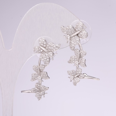 Сережки кафи Метелики серія 925 стрази колір білий 29х12мм метал сріблястий