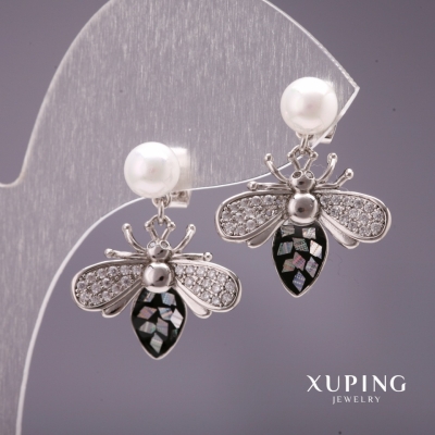 Сережки Xuping пусети Бджілки з перлами Майорка колір білий 22х18мм родій