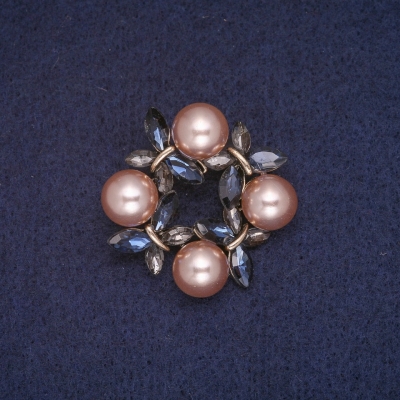 Брошка Вінок з намистинами, синіми і сірими кристалами, колір металу золото 34х35мм