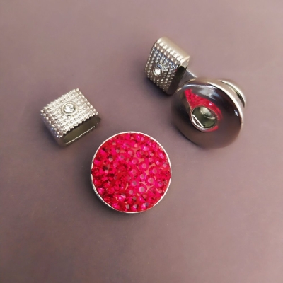 Кнопка Нуса для браслетів червоні стрази, діаметр 20мм
