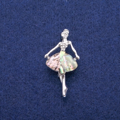 Брошка Балерина з Перламутром Халіотіс і стразами 23х44мм, сріблястий метал