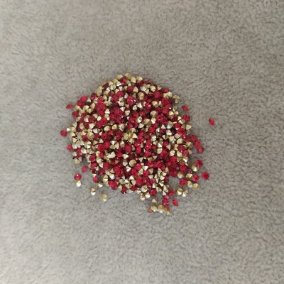 Стрази камінці колір червоний, діаметр 2,5 (+ -) мм уп. / 4гр (+ -)
