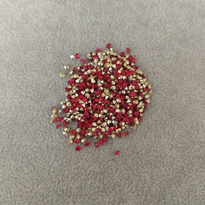 Стрази камінці колір червоний, діаметр 3,5 (+ -) мм уп. / 4гр. (+ -)