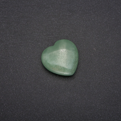 Сувенірний камінь Нефрит у формі Серця 30х30х10(+-)мм