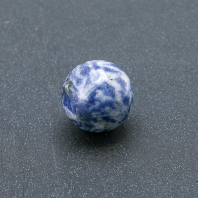 Сувенірна куля з натурального каменю Содаліт, діаметр 20мм+-