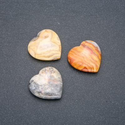 Сувенірний камінь Серце з натуральної Імператорської яшми, діаметр 25х25х7мм+-